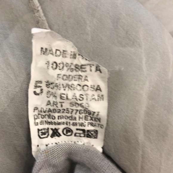 Asymmetrical Silver Tank Top with Relaxed Fit - Picture 6 of 7